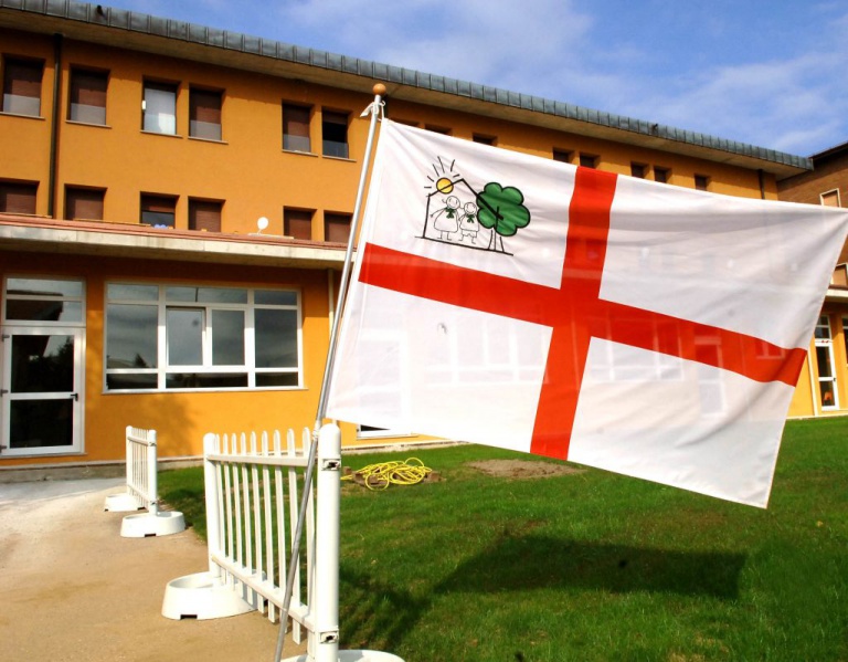 Datei:POL IT scuola-bosina2.jpg