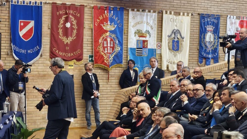 Datei:IT re-molise-g1etal.jpg