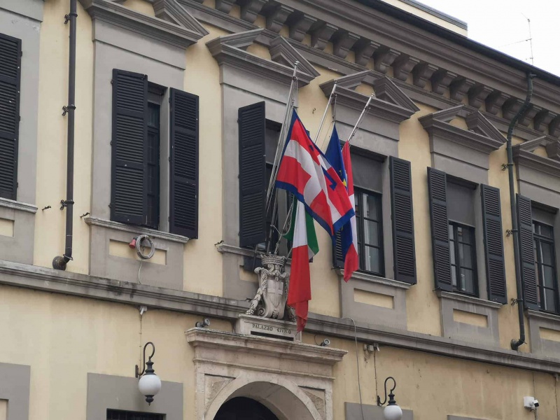 Datei:IT novara2.jpg